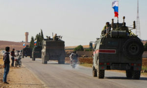 الشرطة العسكرية الروسية تجري دوريات على الحدود السورية التركية- 23 تشرين أول 2019 (فرانس برس)