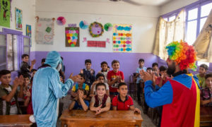 حملة مدرستي سر سعادتي في مدرسة الثورة في إدلب - 1 تشرين الأول 2019 (منظمة بنفسج فيس بوك)