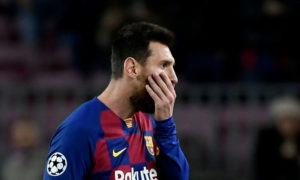 ليونيل ميسي بعد نهاية لقاء برشلونة ضد سلافيا براغ 5 تشرين الأول 2019 (AFP)