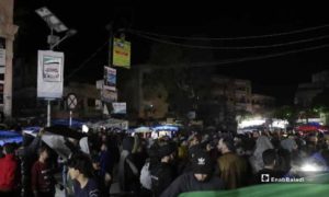 مظاهرات ليلية في مدينة إدلب رفضاً لرفع أسعار الكهرباء والخبز من حكومة الإنقاذ- 2 تشرين الثاني 2019 (عنب بلدي)
