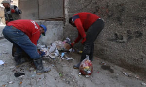 مبادرات فردية من أهالي قرية إسقاط لحل مشكلة انتشار القمامة
