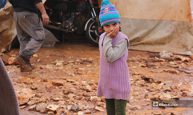 أوضاع إنسانية صعبة يعيشها النازحين في مخيم كفر عروق شمالي إدلب - 14 من كانون الأول 2019 (عنب بلدي)