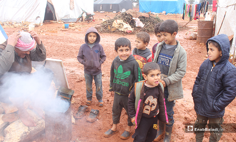أوضاع إنسانية صعبة يعيشها النازحين في مخيم جب المي شمالي إدلب - 15 من كانون الأول 2019 (عنب بلدي)