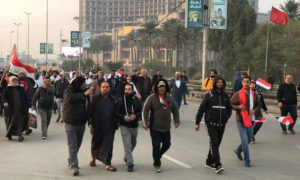 توافد متظاهرين إلى منطقتي الكرادة والجاردية في بغداد تلبية لدعوة الصدر - 24 كانون الثاني 2020 (وكالة واع العراقية)