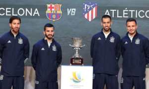 لاعبون من الفرق المشاركة في كأس السوبر الإسباني في السعودية (AAP)