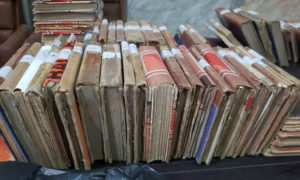 ترميم الكتب في المركز الثقافي بمدينة اعزاز (مكتب اعزاز الإعلامي)

