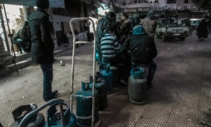 بانتظار دور الغاز في ساحة العباسيين بدمشق - 13 شباط 2020 (عدسة شاب دمشقي)