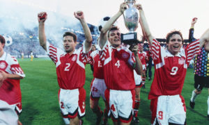منتخب الدنمارك الفائز بكأس الأمم الأوروبية 1992 (موقع كلير سبورت)