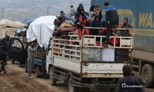 نزوح عائلات من ريف حلب الغربي نتيجة قصف االنظام ورةسيا للمناطق السكنية - 18 كانون الثاني 2020 (عنب بلدي)