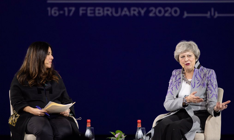 تيريزا ماي تحاضر في منتدى المرأة العالمي في دبي - 17 شباط 2020 (حساب المنتدى/ تويتر)