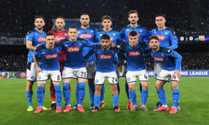 لاعبي نابولي قبل مباراة فريقهم مع برشلونة الإسباني في دوري أبطال أوروبا- 25 من شباط (Napoli)