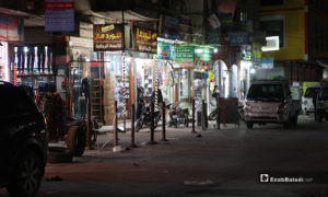 محلات تجارية في ليلة رمضان بمدينة الباب بريف حلب- 23 من نيسان (عنب بلدي)