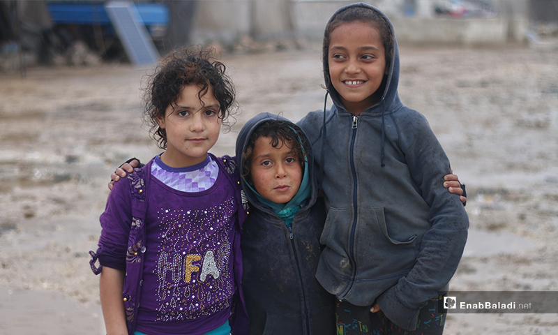 أطفال بمخيم حلب لبيه في يومهم الأول برمضان- 24 من نيسان (عنب بلدي)