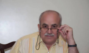 الكاتب والمحلل السوري موفق زريق