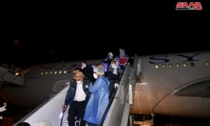 وصول طائرة تابعة للسورية للطيران تقل سوريين من مطار  الشارقة في الإمارات إلى دمشق (سانا)