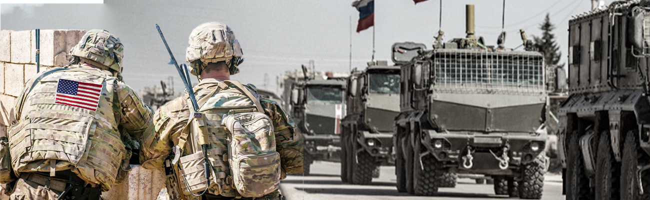 جنود أمريكيون ينظرون إلى عربات عسكرية روسية (تعديل عنب بلدي)
