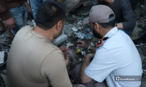 آثار انفجار عبوة ناسفة في بأحد محلات الخضار في شارع الراعي بمدينة الباب شرقي حلب - 10 أيار 2020 (عنب بلدي)