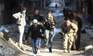 صحفيين يغطون الحرب في سوريا( ipi.media)