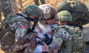 جنود اتراك وجنود روس في سوريا- تشرين الثاني 2019 (وزارة الدفاع التركية)