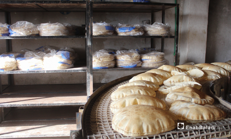 أحد أفران الخبز بكفرعروق شمالي إدلب - 9 حزيران 2020 (عنب بلدي / إياد عبد الجواد)
