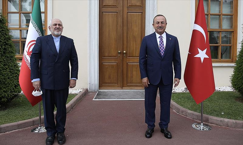 وزير الخارجية التركي مولود جاويش أوغلو والإيراني محمد جواد ظريف- 15 من حزيران (الأناضول)