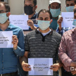 وقفة احتجاجية نظمتها نقابتي الأطباء والصيادلة جراء استهداف الصيدلي أحمد الحامد برصاص مجهولين في مدينة الباب بريف حلب الشمالي - 13 من تموز 2020 (عنب بلدي / عاصم الملحم)