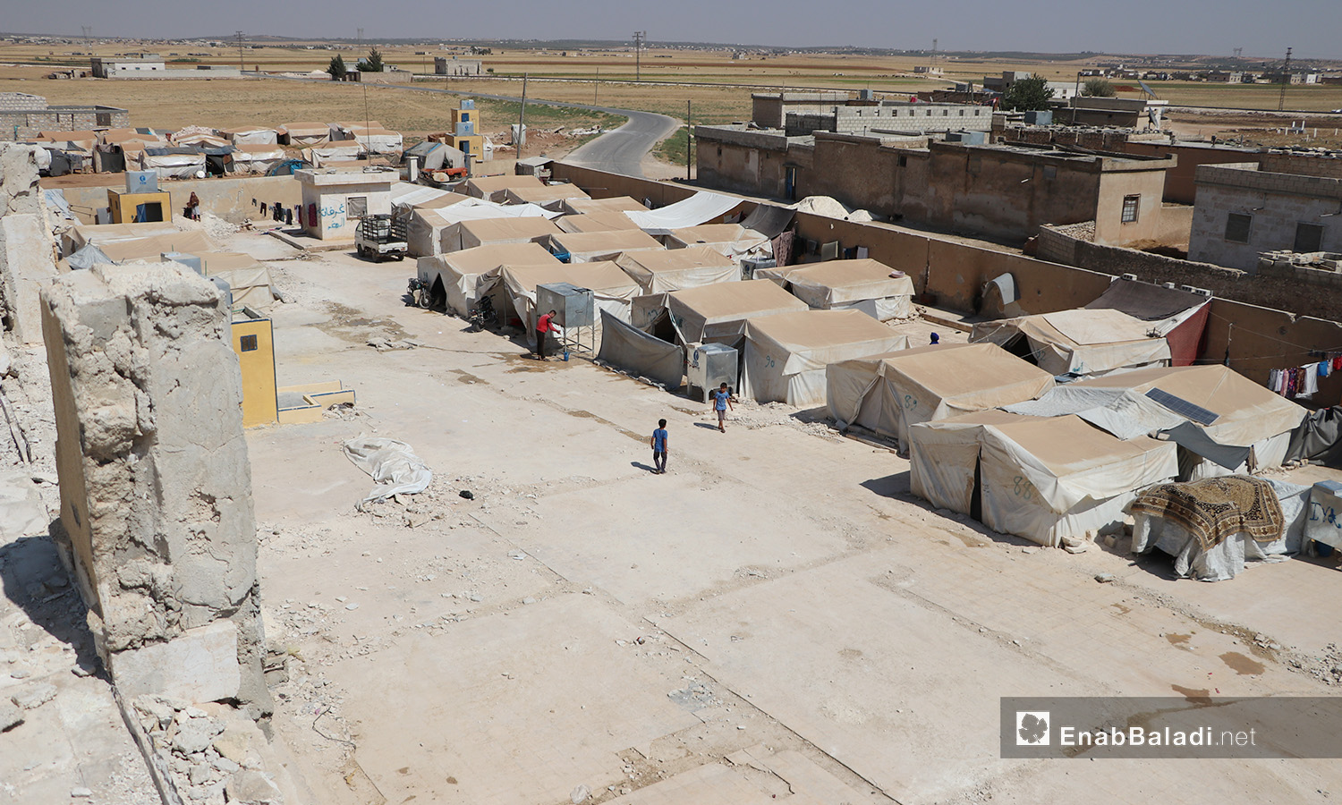 صورة جوية لجانب من مخيم "قبتان" قرب بلدة أخترين بريف حلب الشمالي - 17 تموز 2020 (عنب بلدي/عاصم الملحم)