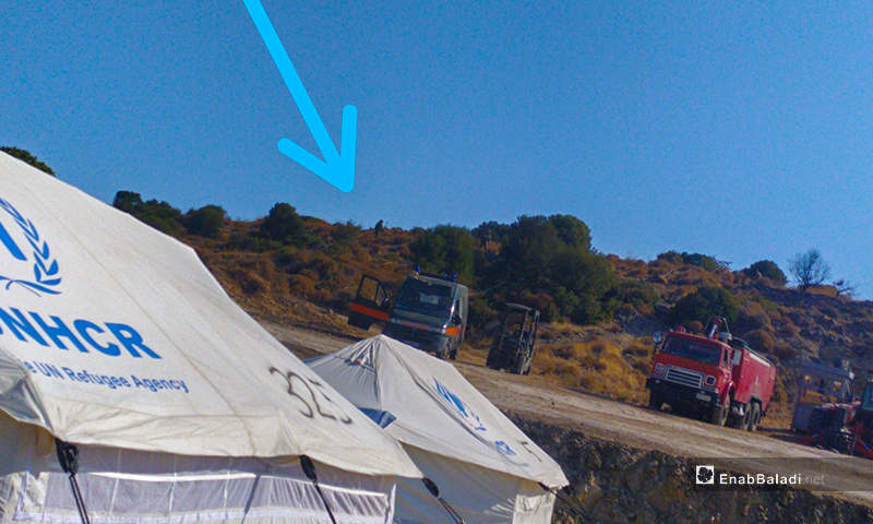 سيارة للكشف عن الألغام في مخيم كارا تيبي (عنب بلدي)