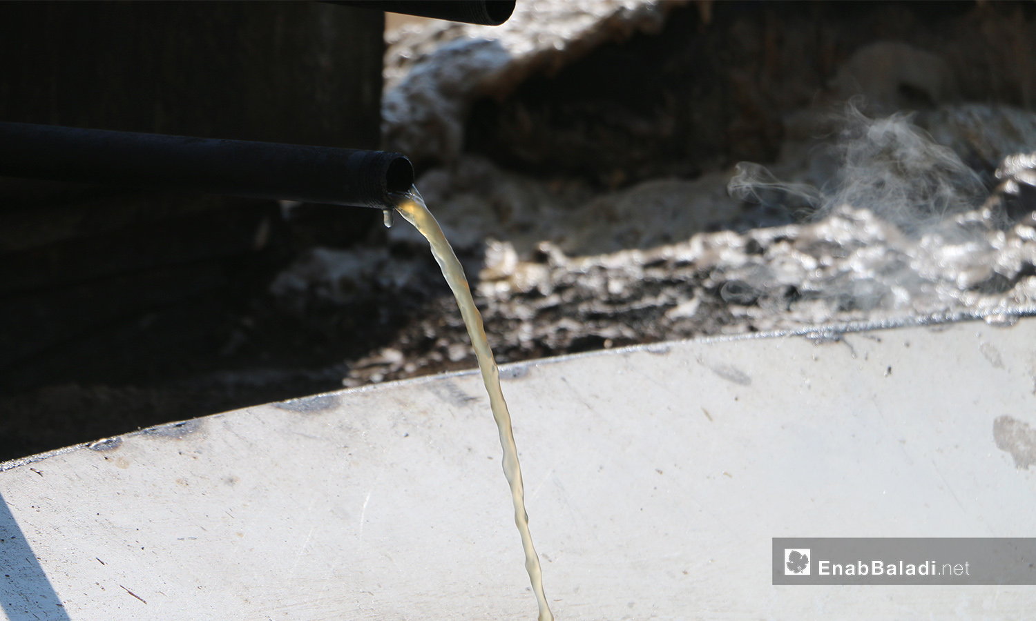 تجهز أحواض غلي العصير بحراقات قوية - 17 أيلول 2020 (عنب بلدي/ عبد السلام مجعان)