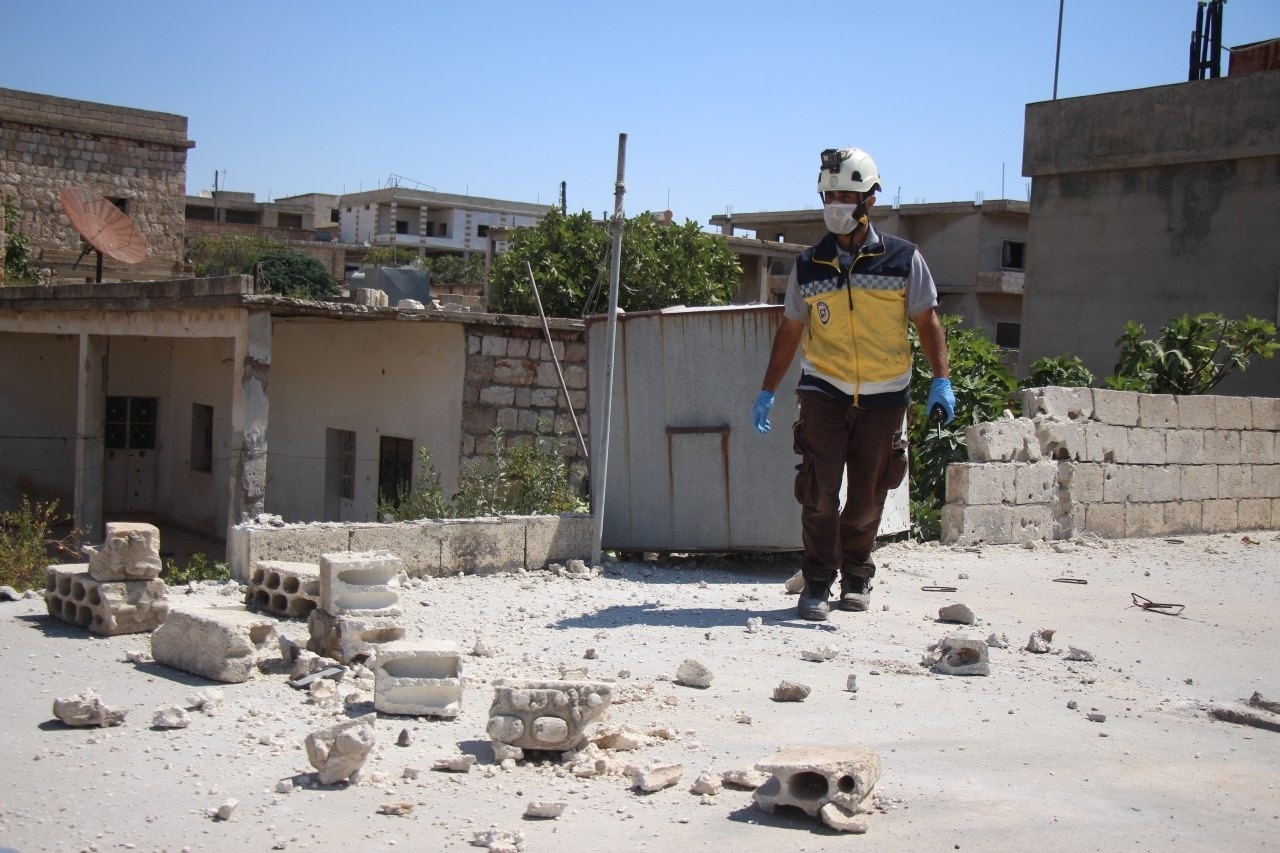 مشاهد من قصف النظام وروسيا على مناطق متفرقة في إدلب - 9 أيلول 2020 (الدفاع المدني)