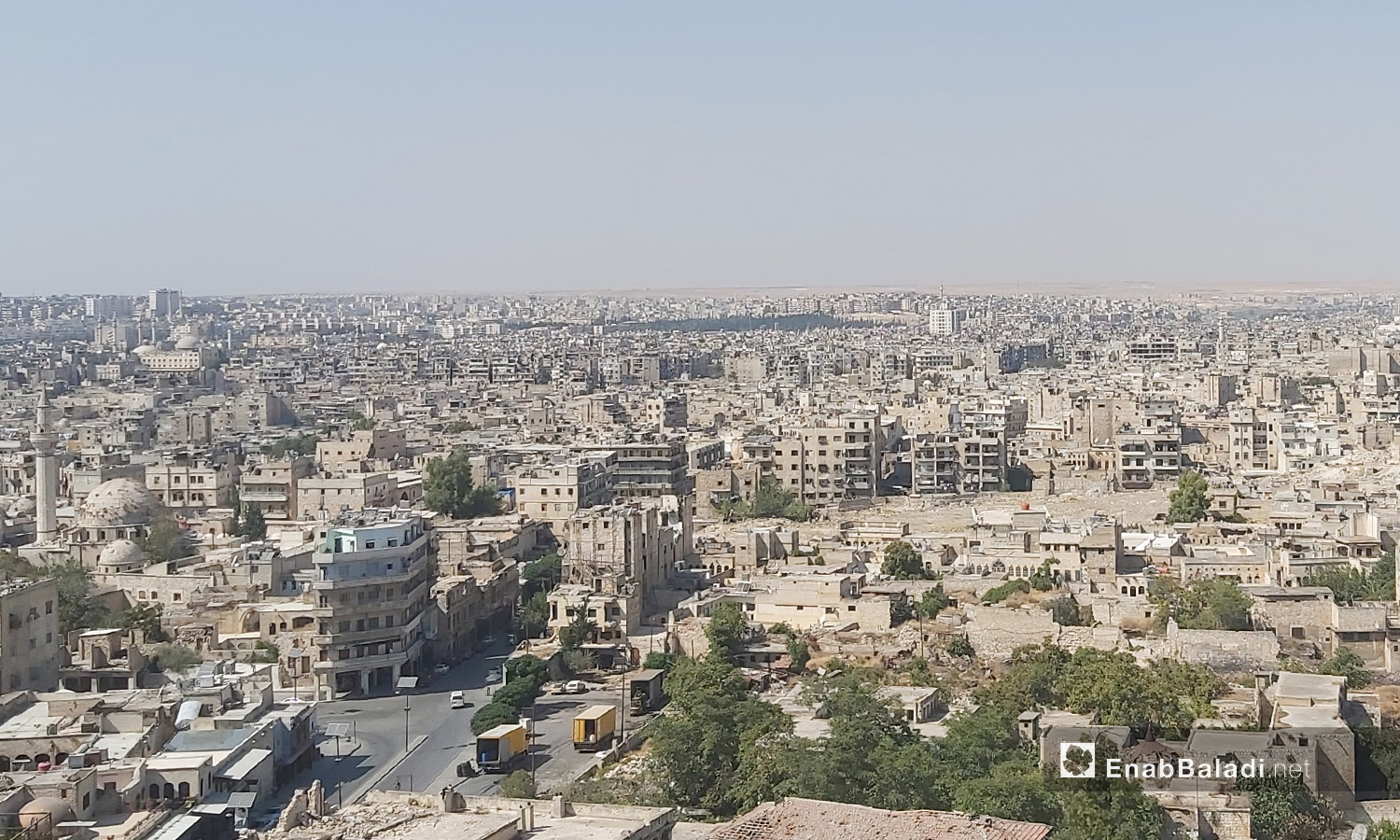 جانب من مدينة حلب كما تظهر من قلعتها - 28 آب 2020 (عنب بلدي)