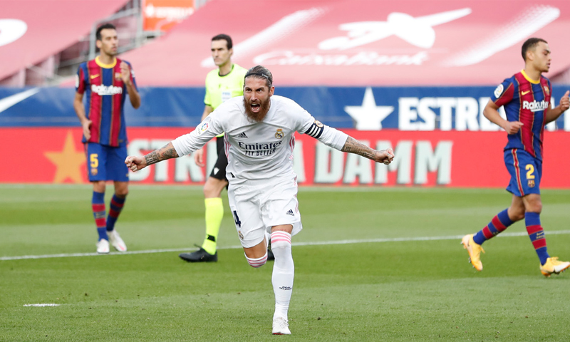 راموس بعد تسجيله هدفًا في مرمى برشلونة - 24 من تشرين الأول 2020 (ريال مدريد/تويتر)