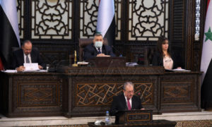 رئيس الحكومي السورية حسين عرنوس أمام مجلس الشعب 24 من أيلول 2020 (سانا)