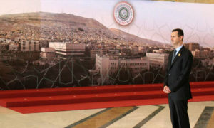رئيس النظام السوري بشار الأسد يستعد لاستقبال القادة العرب قبل الجلسة الافتتاحية للقمة العربية في دمشق سوريا - 29 آذار 2008 (ِAP)