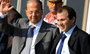 الرئيس اللبناني ميشال عون وصهره وزير الخارجية السابق جبران باسيل