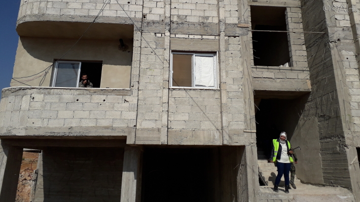 زيارة وفد روسي لضواحي مدينة دمشق للإشراف على إعادة بناء سكني- 20 من تشرين الثاني 2020 (وكالة الأنباء الفدرالية)