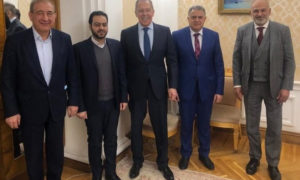الرئيس الروسي سيرغي لافروف وأعضاء من منصة "موسكو" و"القاهرة" ، 20 كانون الثاني 2021 (صحيفة قاسيون)
