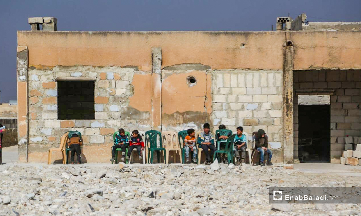 أطفال في مدرسة آفس في ريف إدلب - 10 من شباط 2021 (عنب بلدي)