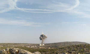 قصف للطيران الروسي على ريف إدلب الشمالي بعد دوران للطائرات ترك آثارًا واضحة على سماء المنطقة - 2 شباط 2021 (متداول/ ناشطون)