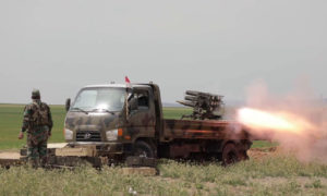 رجمة صواريخ لقوات النظام السوري تطلق النيران خلال تدريبات بإشراف روسي (tvzvezda)