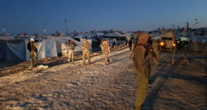 عناصر من قوات سوريا الديمقراطية في مخيم الهول - 27 آذار 2021 (هاوار)