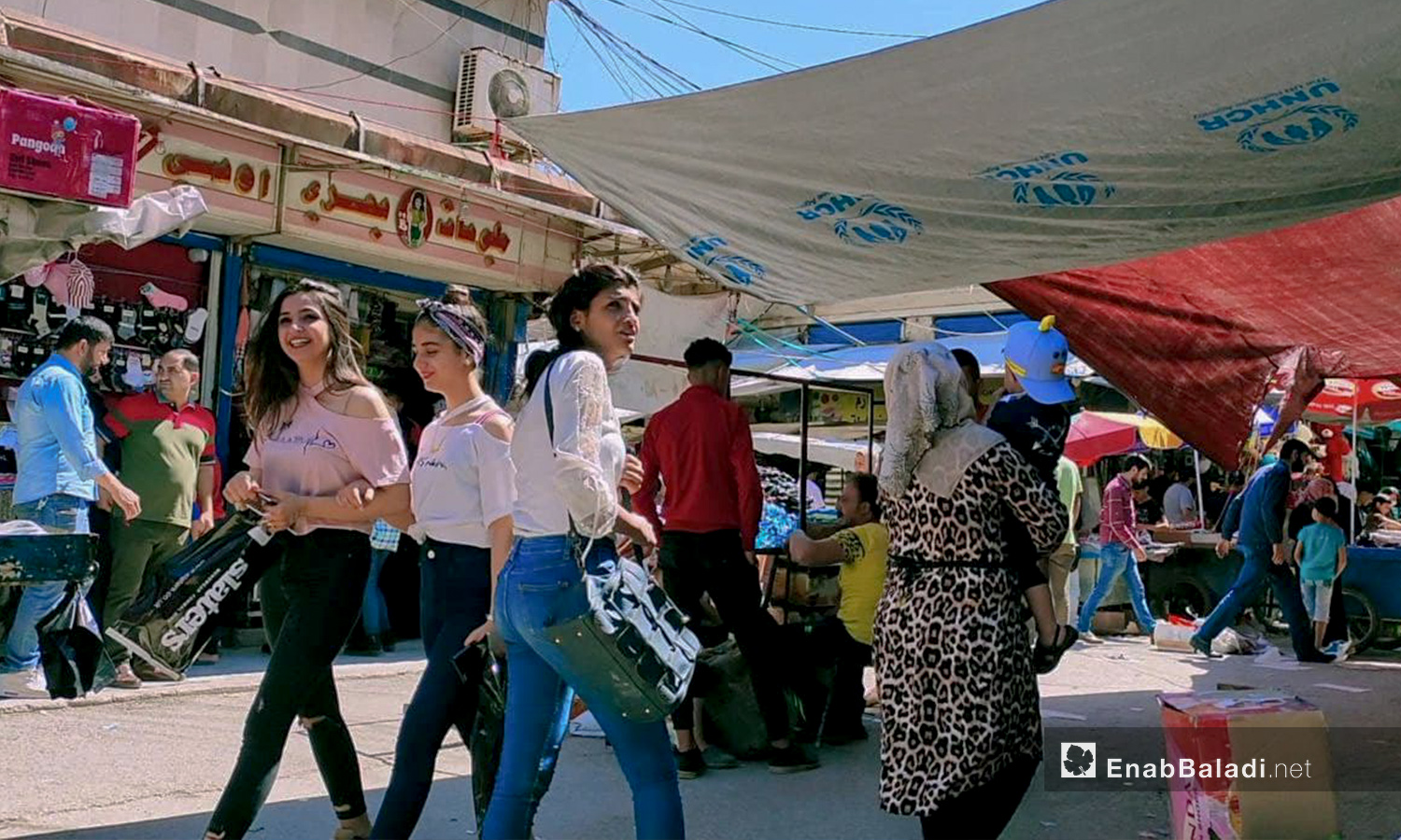 أسواق مدينة القامشلي قبل عيد الفطر  - 12 أيار 2021 (عنب بلدي/مجد السالم)