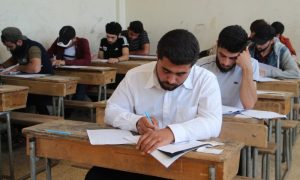 طلاب يتقدمون لامتحان الشهادة الثانوية العامة في إدلب (مديرية تربية إدلب)
