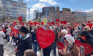 احتجاجات في مدن دنماركية ضد قرارات ترحيل اللاجئين إلى سوريا كجزء من مناصرة اللاجئين السوريين - 19 من أيار 2021 (Tim Whyte)
