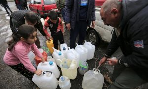 أزمة مياه شرب في دمشق - (AP)