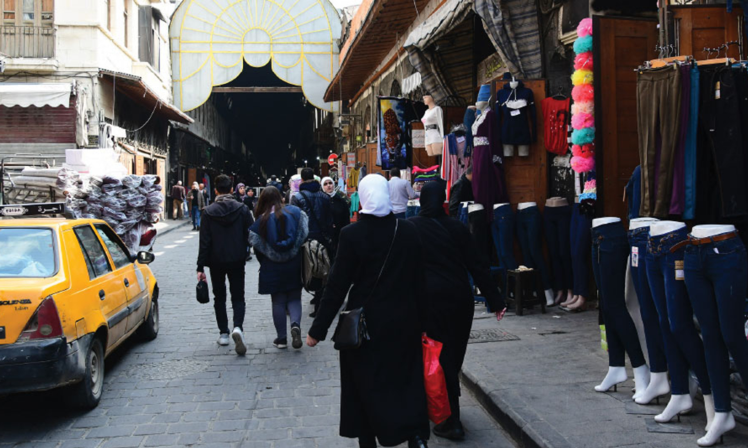 سوق في دمشق القديمة (الوطن)