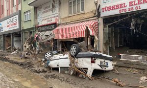 آثار الدمار جراء الفيضانات في ولاية كاستمونو التركية_ 13 من آب (جمهورييت)