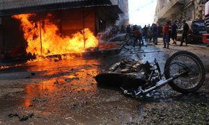 صورة تظهر آثار انفجار دراجة نارية مفخخة في مدينة جرابلس شمالي حلب- 28 أيلول 2021 (الدفاع المدني السوري)