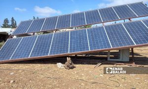 ألواح الطاقة الشمسية في إحدى المزارع بريف درعا الغربي- 19 من أيلول 2021 (عنب بلدي حليم محمد)
