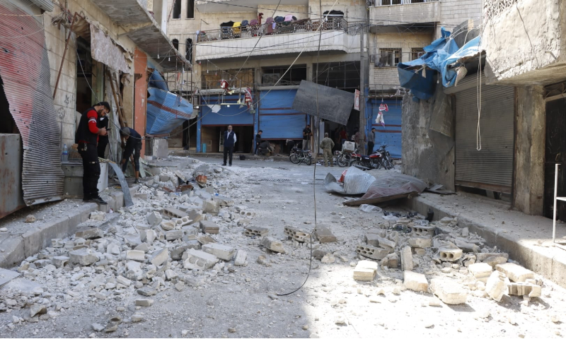 آثار قصف قوات النظام وروسيا على مدينة أريحا- 20 تشرين الأول 2021 (الدفاع المدني السوري)